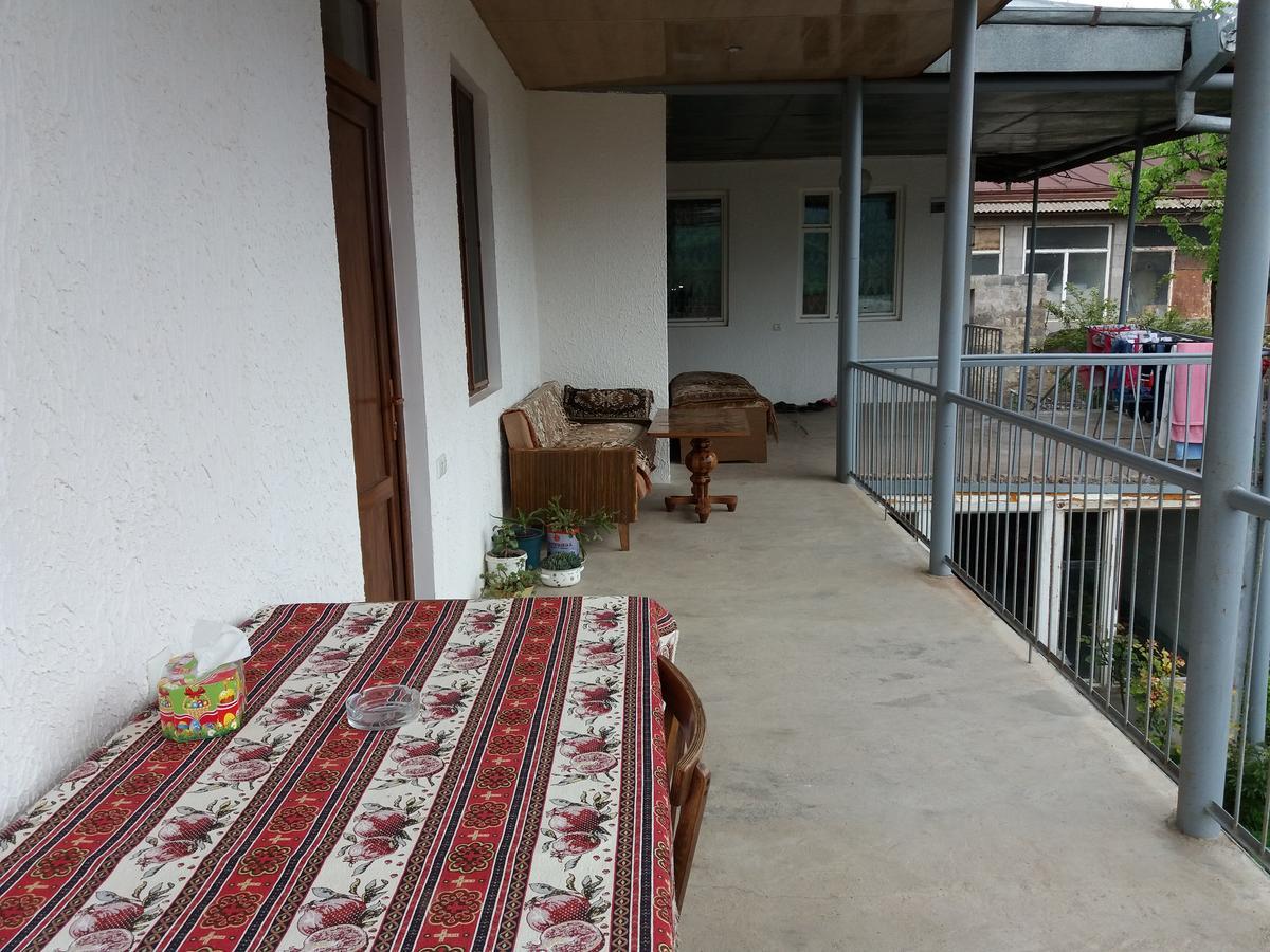 Aida Bed & Breakfast Tat'ev Exterior photo